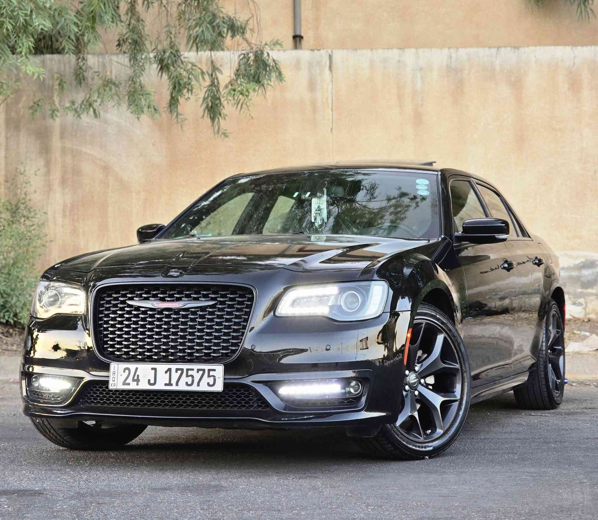 السلام عليكم الاخوان ..
كرايسلر 300s 2022 ..
وارد كندي ماشية 50 مايل ..
مواصفات اس فول مواصفات ..
كير محرك بشرط بحالة الوكالة .. 
بدون صبغ سيارة فقط مكان صغار pdr ..
سيارة كلش جديدة حلوة مابي نواقص ..
مكان سيارة اربيل ..
***********

