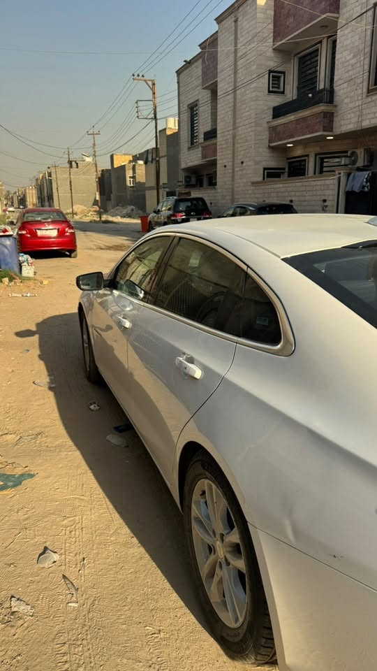 سلام عليكم
ماليبو 2017 lt محرك 1500 تيربو كير ATF المرغوب
السياره كلين تايتل بدون قطرة صبغ بيها شويه كلش بارد بل جاملغ وحتى ما مبين وبيها شويه طخات ما مبينه 
السياره مكينه ابيع نص عمر لان بيها تنقيص دهن مع العلم صار سنتين على حطتها وخير من الله ما فديوم وكفتني بس اني ابيع نص عمر والكير مكفول  داخل نضيف تايرات جدد ياباني 
السياره بيها منضومة غاز تريد ابقيها تريد اشيلها الي يعجبك
السعر 98 ورقة قفل شباب واعيد واكرر كلين تايتل بدون حادث يعني ما تحير ابد والله يرزق الجميع
***********
