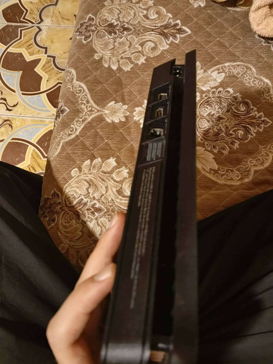 بلي فور سلم اون لاين نظيف لوك ستيكر لا مفتوح ولا مصلح نظافة ١٠٠٪ انطي بيه ضمان مع كامل ملحقات يحتوي على اقراص2 كل اوف ديوتي و جي تي اي مع يدات 2 السعر 225 وبيه مجال العنوان ديالى بعقوبة
للاستفسار ***********
