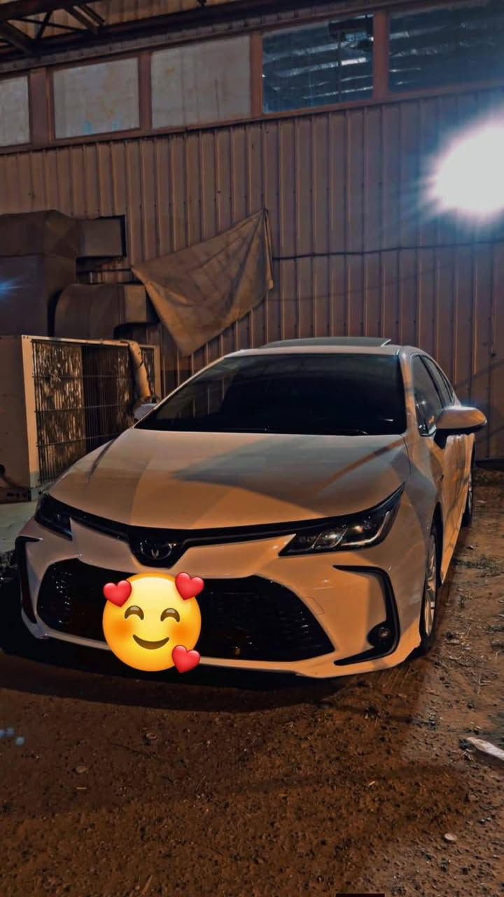 🚗 Toyota Corolla 2025
سيارة ما تحتاج تعريف… اعتمادية تويوتا، اقتصادية بالاستخدام ومطلوبة بالسوق.

✨ المواصفات:

✅ محرك 4 سلندر 1800 CC

✅ LED نهاري

✅ عدسات زنون

✅ فتحة سقف

✅ إشارات بالمرايا الجانبية

✅ كاميرا خلفية

✅ شاشة وسطية تدعم Apple CarPlay & Android Auto

✅ تحكمات ستيرن

✅ مثبت سرعة

✅ تبريد ممتاز

✅ مقصورة مريحة وعملية

✅ ماشي 11000

🔥 كورولا 2025… سيارة تشتريها وأنت مرتاح من ناحية الاعتمادية وإعادة البيع.

مكان كركوك او بغداد 

*********** واتساب او اتصال
