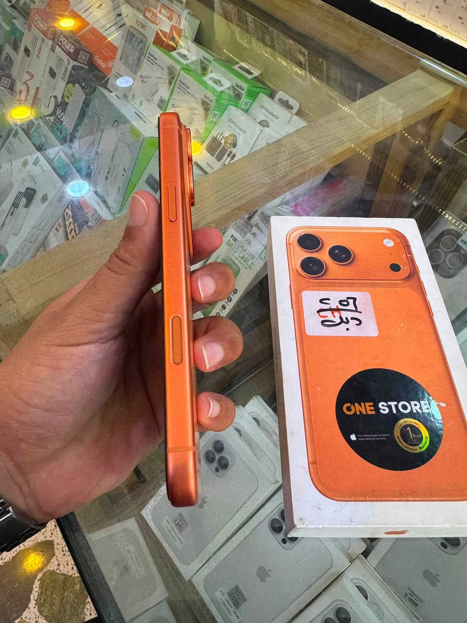السلام عليكم
iPhone 17pro max🍊
بطارية 🔋 98
عدد الشحن 208
دبل خط CH 
جهاز جديد حيل ملاحضة ‼️ملحقات وياة
🧡🧡
السعر 1770
للأستفسار خاص أو ***********
