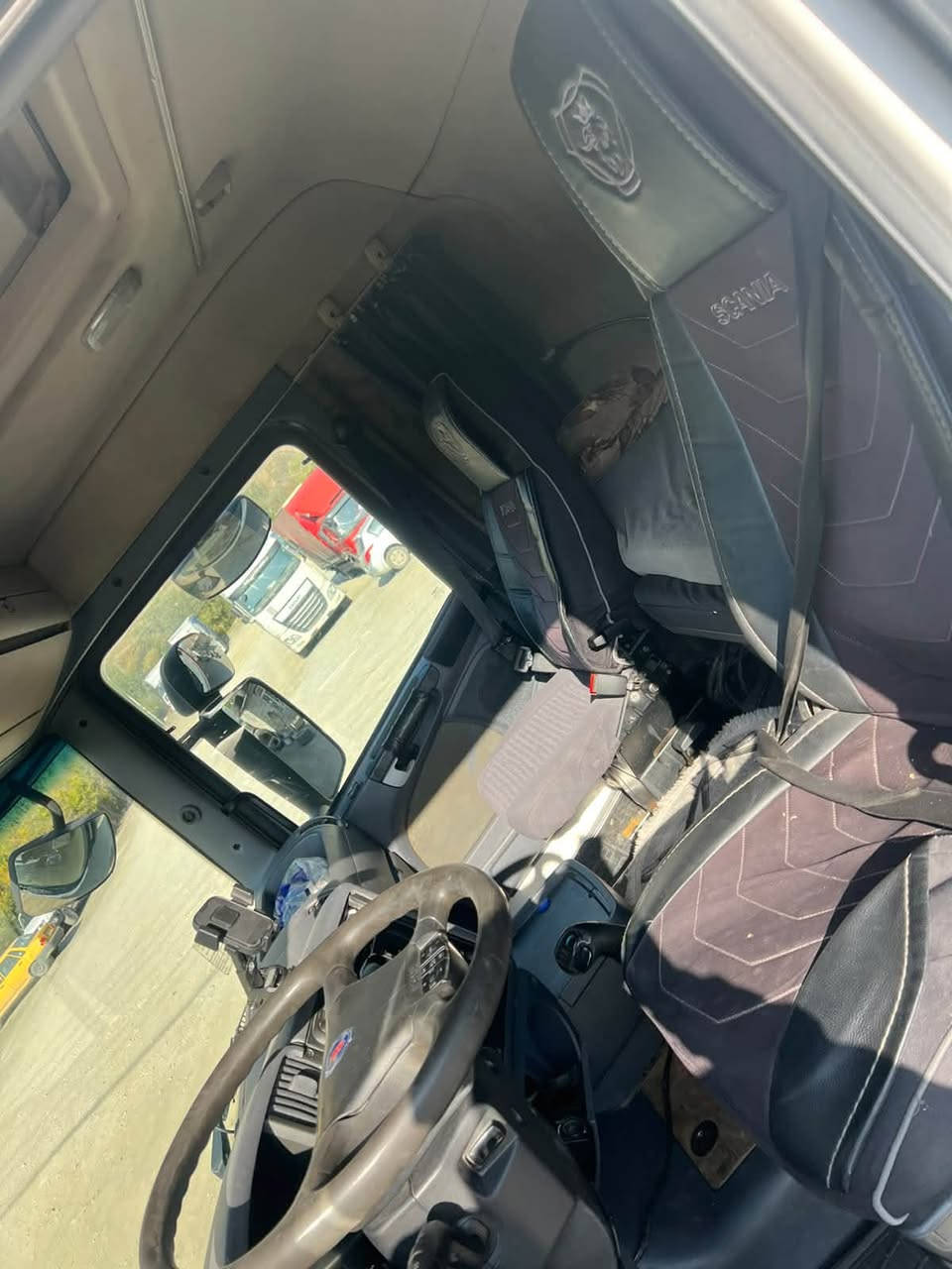 سكانيا • ٢٠٠٦ • بدون صبغ