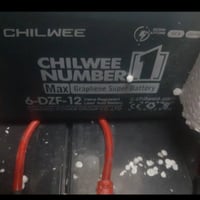 بطاريات نضيفات مال دراجه ار 9 شغالات عله الفحص يقرن بل جهاز 12V العدد ...
