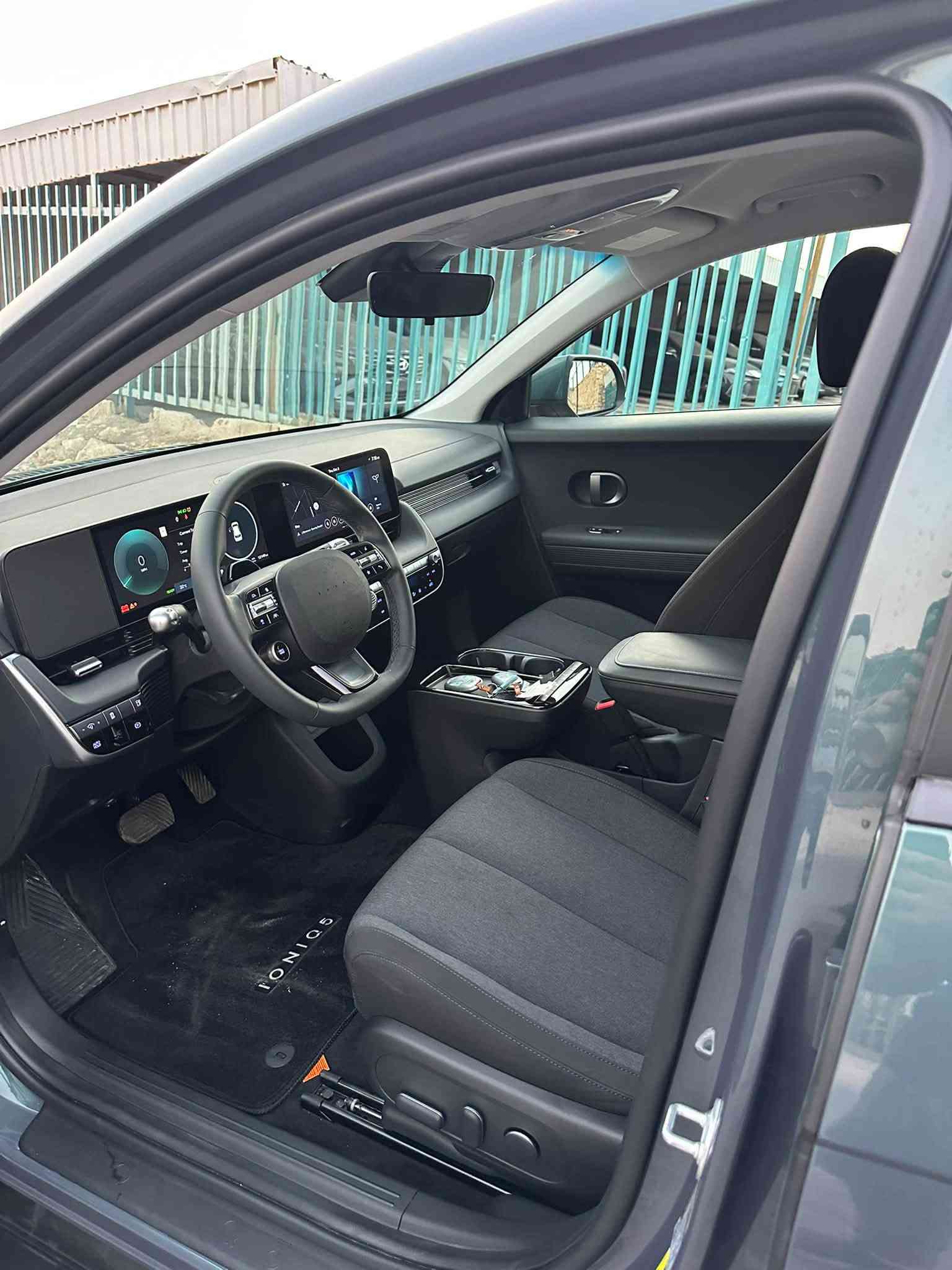 أيونيك 5 • كهربائية • ٦٠٠ كم