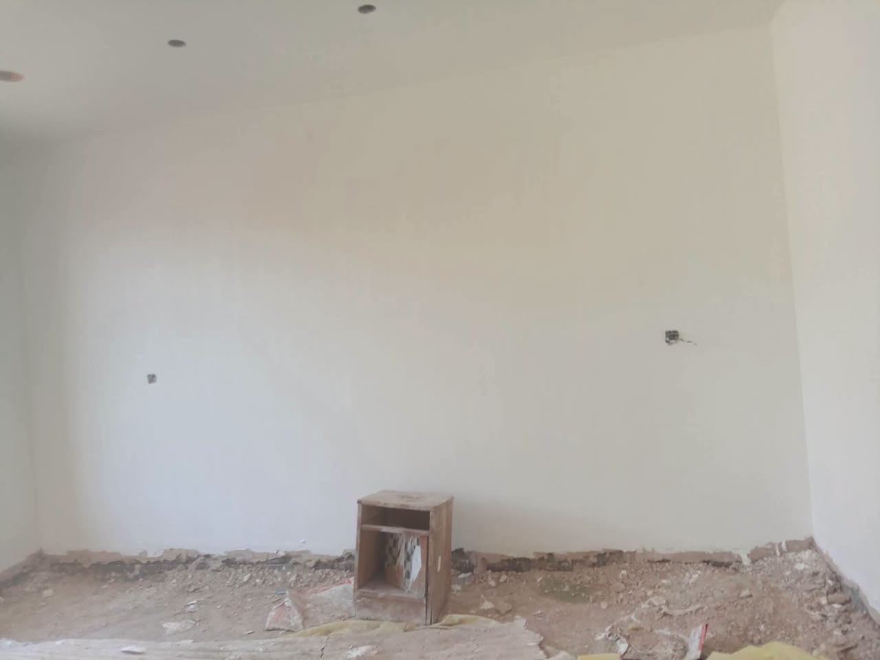 خلفات جص وبياض شغل مضبوط كبان ومسطره معه لتزام بال عمل *********** بغداد
