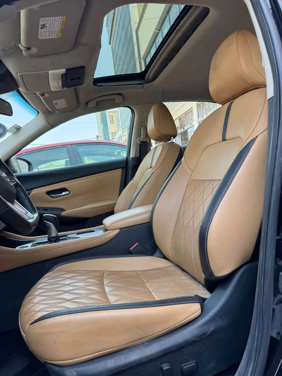 Nissan Sentra SV Plus 2024 نيسان سنترا

ثلاث قطع و نص قمارة صبغ بدون دواخل 👌
نبيع عام صبغ و شرط بدون دواخل
ارباك بس بردة طاك و ٢٨ الف ميل ماشية
رقم شاصي بالصور

فول فول مواصفات ١/١ SV Plus  🔝
بصمة و شغال و سلايت و خمس كاميرات و دواخل برتقالي،
رادار و حساس و ويل كروم و كشنات هيتر و كهربائي و 
بعد بيها مواصفات اهواي.....

كير محرك تبريد شرط 💯
كل شي بلادي شركة رادار حجر راديتر 💯

شرط الترقيم و يترقم محافظات شيمالية ✔️

سعر 🔥 105 ورقة و مجال بسيط 
مكان عقرة "ئاكرئ"
واتس اب و كورك ***********
*********** اكر, نينوى
