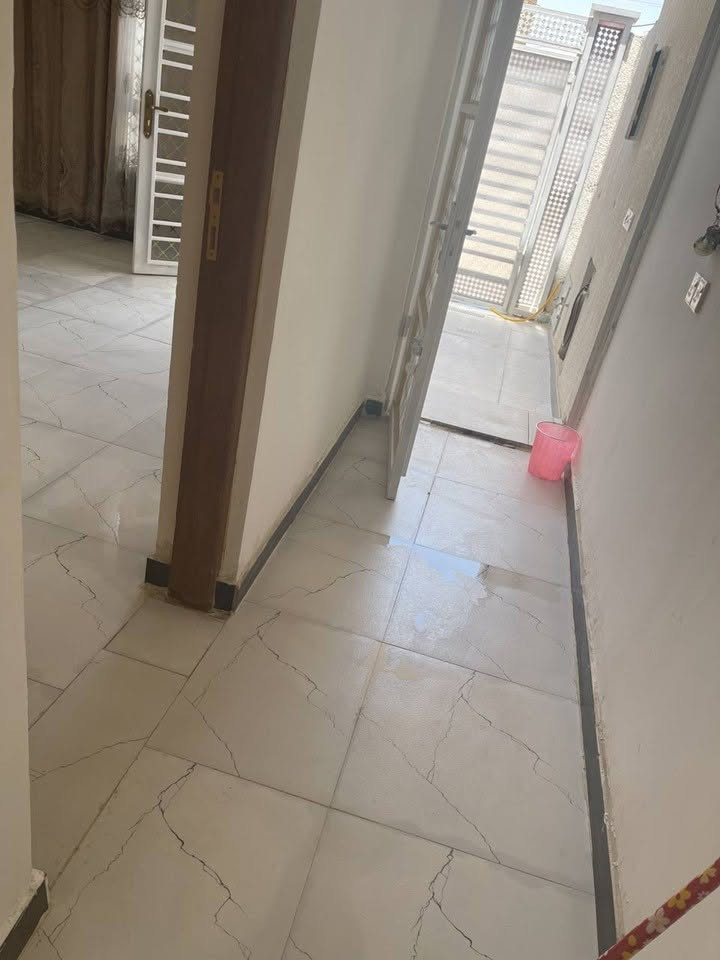 بيت ١٠٠متر طولاني بحجي حسن ثانيه زراعي سند ٢٥ للبيع ٧٠وبيه مجال بسيط  للاستفسار 
‭***********‬
