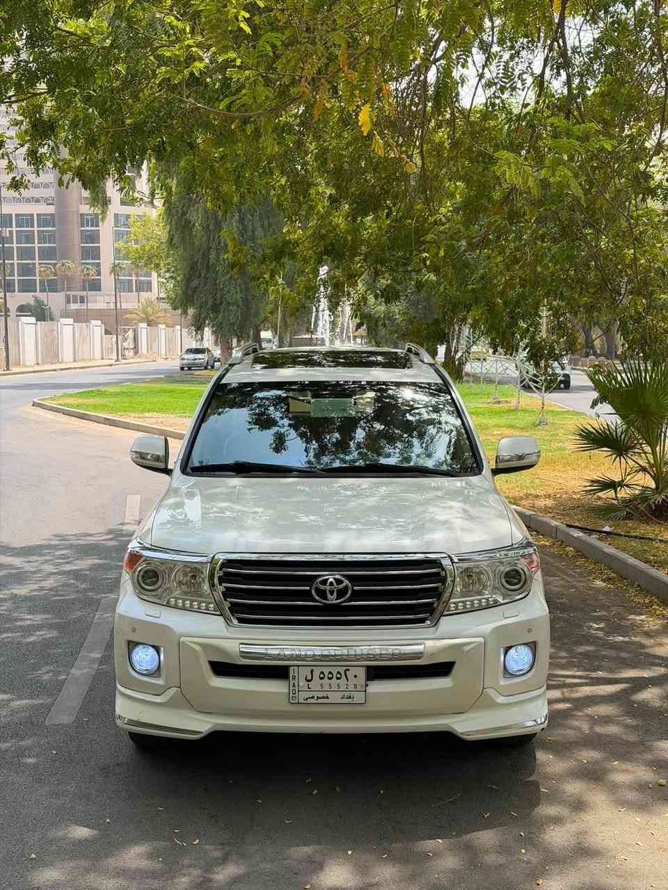 ‼️ كل ما هو جديد وحصري نقدّمه لك بأدق التفاصيل ‼️
🚘 تويوتا لاندكروزر GXR�📅 الموديل: 2012�👤 7 راكب�⚙️ المحرك: 4600cc — 8 سلندر�
📍 الموقع: بغداد

✨ المواصفات:

السعر :-305 وبيها مجال �• فتحة سقف
�• بصمة + بصمة أبواب
�• 8ايرباك 
�• داخلية جلد
�• كشنات كهرباء + 3 حركات
�• ثلاجة
�• زراكات
�• مري شفط
�• تحكم ستيرن
�• شاشة كبيرة
�• كاميرا خلفية

🛣️ العداد: 155 ألف كم حقيقي — شرط الفحص ✅
‎❄️ تبريد ثلج�🛠️ كفالة كير + محرك + صدر
‎🔎 بيها بار بسيط، موضح بالكامل بالسونار.
‎💎 سيارة تجمع بين الفخامة، القوة والاعتمادية… لاندكروزر GXR بمواصفات مميزة وحالة تستحق المعاينة.
‎📞 للاستفسار:�***********

‭***********‬

📍 بغداد
