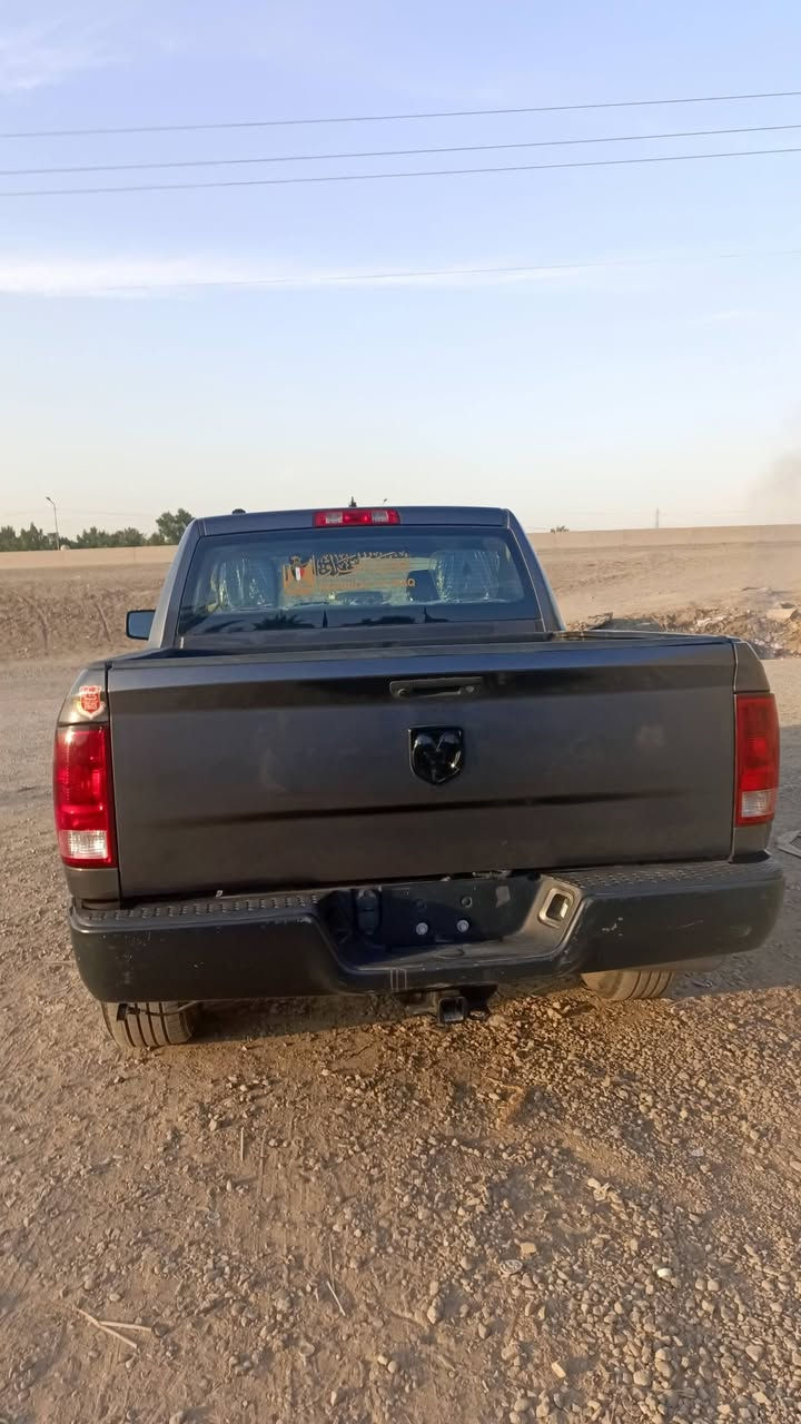 سلام عليكم للبيع او لمراوس دوج رام 2023
8سلندر باب طويل بدي قصير 
4×4
رقم بغداد ماشيه 48الف 
رقم الهاتف ***********
