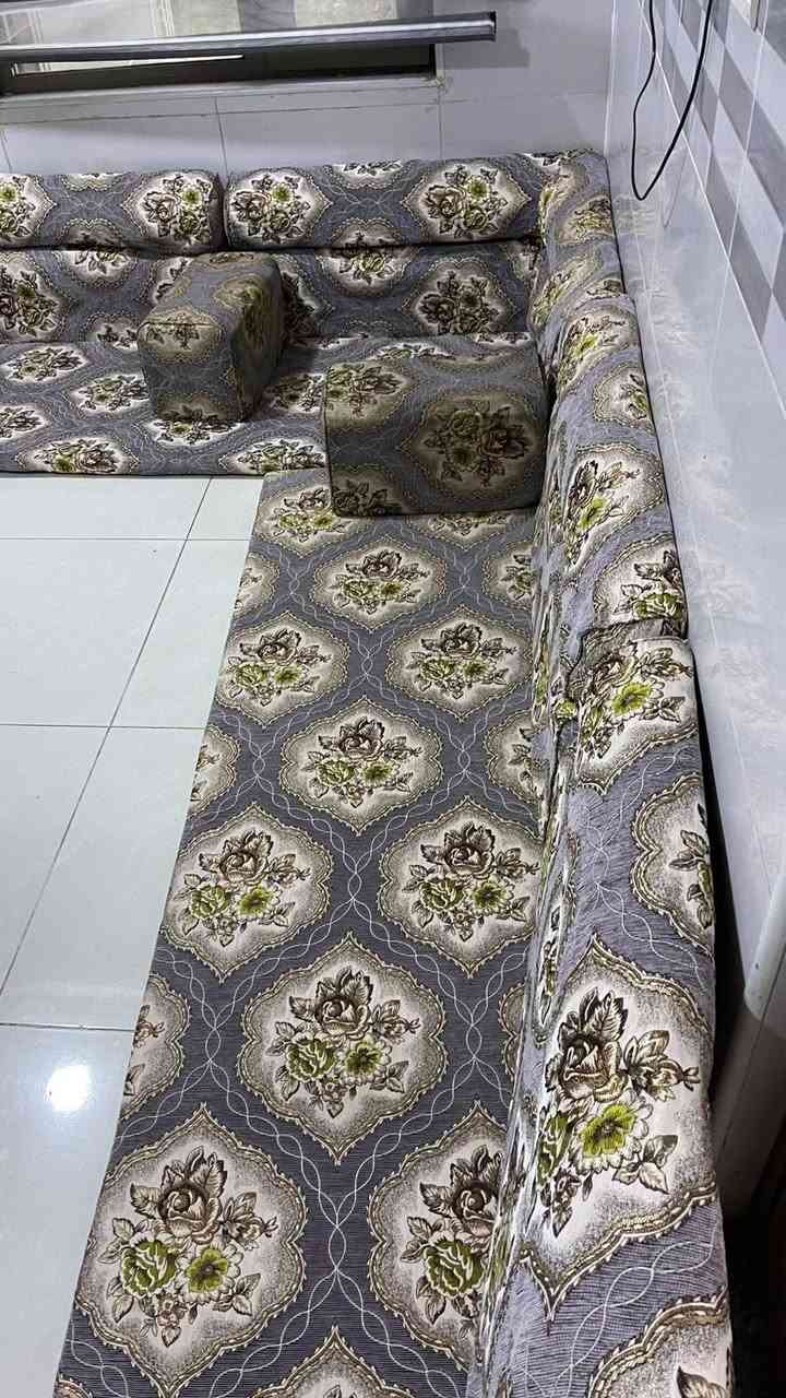 جلسه سعوديه الاصليه حبيبات مضغوطه وجهين 14 متر المكان مجمع الاميرات لاتصال *********** النجف, العراق

