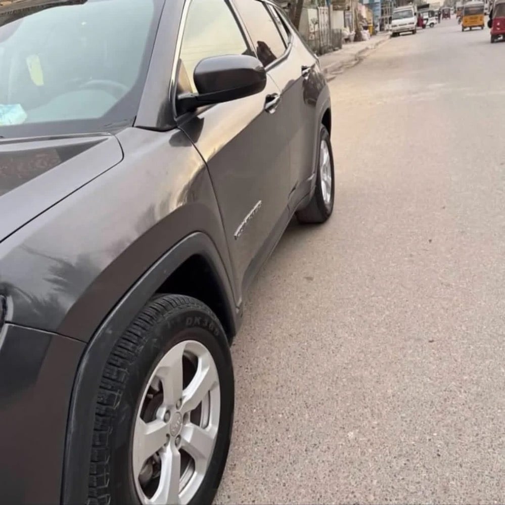 جيب كومباس • ٢٠١٩ • رقم انكليزي