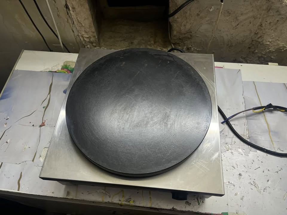 للبيع  بسعر مناسب  جهاز  كريب مستخدم فقط ٣ اشهر
***********
