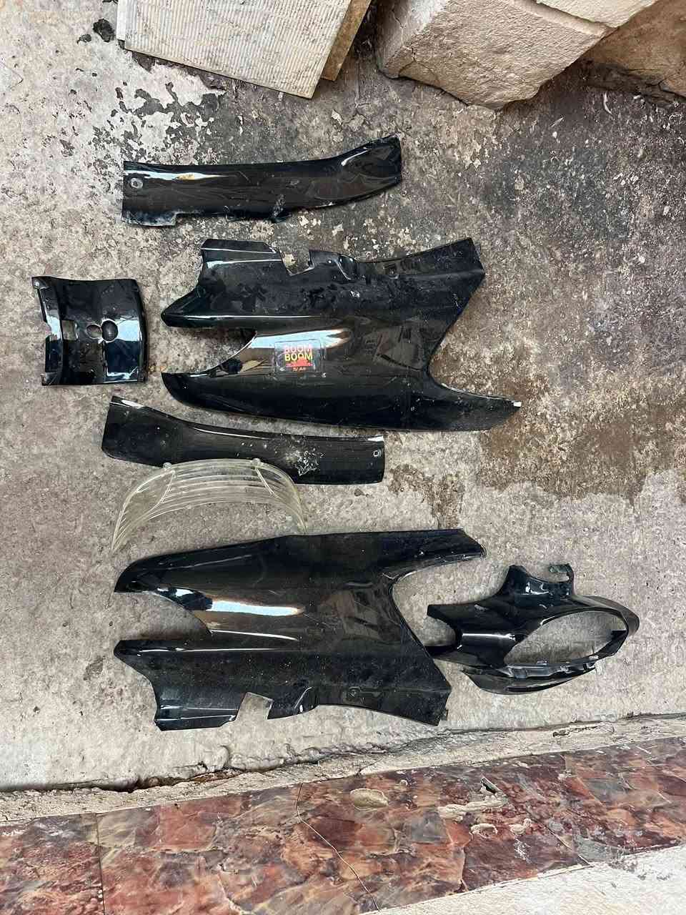 سلام عليكم كفرات فراشه فحل الكفرات نضيفه بس البجم مكسور وتكدر تلحمه السعر 50 مكاني نجف حي السلام ***********
