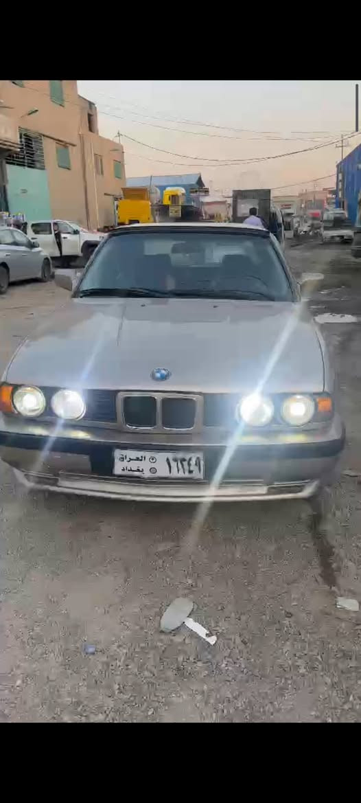 سڵاو هاوڕێیان 
٥٢٥ کەپسی دیجیتاڵ گێر حادی ١٩٩٠ ئارم هەولێر بەشەرتی ئەوەلیات دوو جام کارەبا تەبرید ئەشیای پێوە نییە گەرمی ئیش دەکات تەنجیلی دەرەجە یەک کامل ناو گێچ ئیش دەکات کامل کارەبایاتی بەشەرت بێ دەحم و لێدراوە بێ وەرگەڕاو موس و بڕاوە بەشەرت پێش و پشت کەپس مەکینەی تازە تەحمیر کراوە لە قوەتی خۆی بێزارە بەشەرتی گێر و مەکینە ڕادێتەر و پانکەی نوێیە گاردن و شەیالی گاردن و کۆپلینگ نوێیە فیتپەمپ نوێ کامل مەسرەفی لێکراوە تایە و ویلی ٩٥ حەجم گەورە پاک و جوان ئیشم بە پارەیە بۆیە هەرزان فرۆشی دەکەم بەپەلەم لەسەری ماڵی دۆستە سحری ٢٢ گەڵا و مەجالێکی کەمی هەیە لەگەڵ ڕێزم بۆ هەموو لایە مەڵێ من هەمە هەرزانتر یاخوا دەتبوو بە ١٠ گەڵا یان بە دەفتەرێک هیچ لە مەوزوحی من ناگۆرێ لە هەولێرم  چاومانن
واتسئاپ *********** أربيل, العراق
