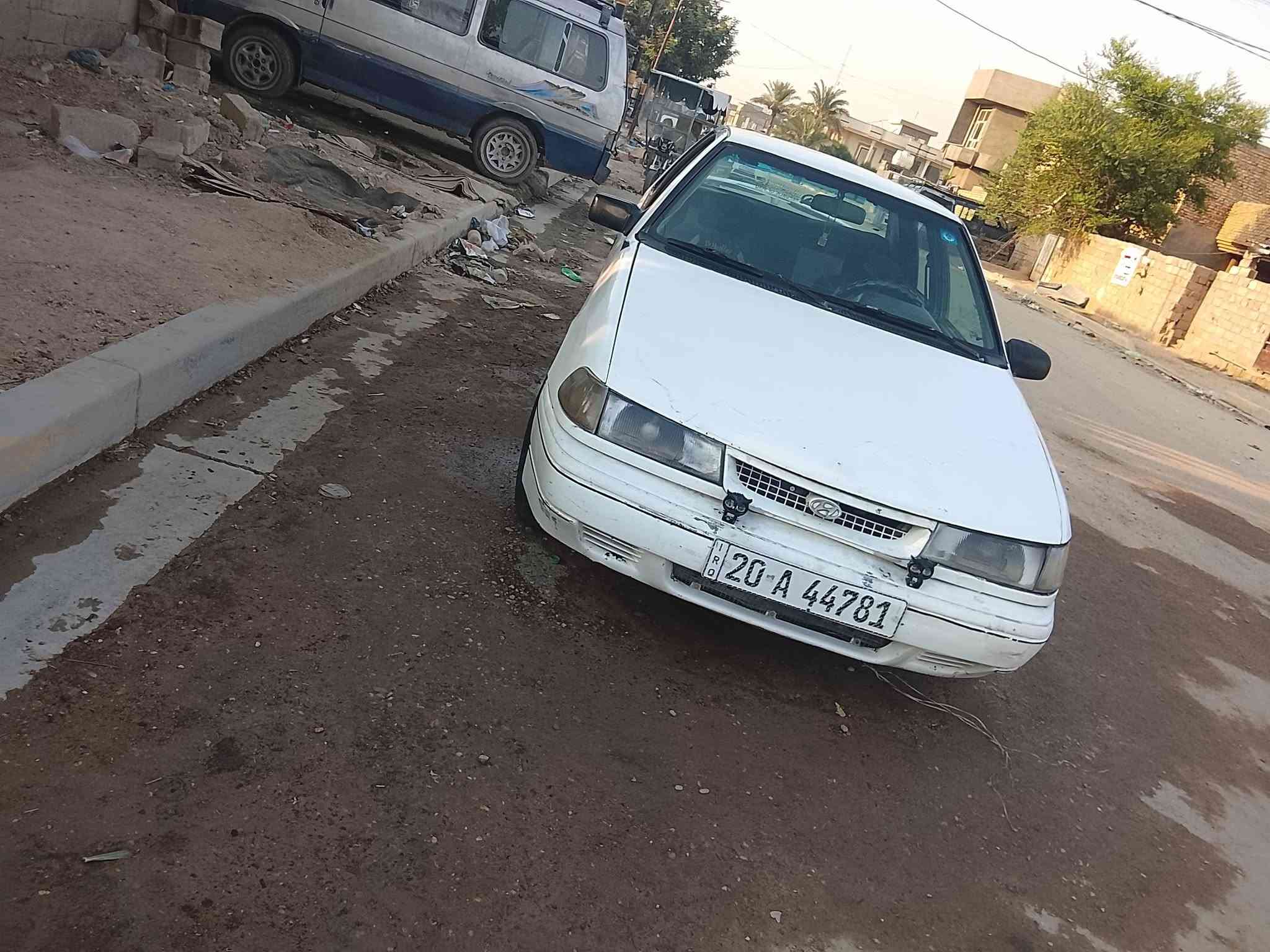 السلام عليكم هونداي اكسله 93سنويه إلى 2031الهزه ستوها صاعده هزه كير ع عادي محرك صدر تخم تاير مكفول سياره بلاديه قواعد دبل بلاديه ومكفوله بيها خياسات حيل قليله وملگطه خوش شغل سياره ب22وبيها مجال *********** مكان السياره بغداد 
***********واتساب شرط التحويل
