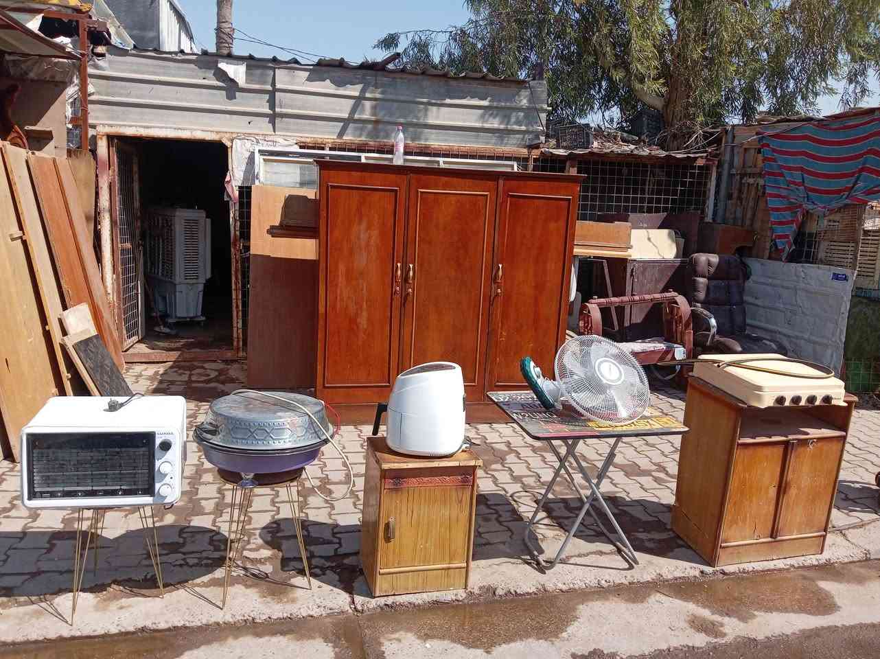 غراض للبيع
بغداد المحمودية 
المكان قرب مستوصف المحمودية مَقابل مستشفى الأسنان الصحي
ثاني محل 
***********
***********
اللهم صل على محمد وال محمد
