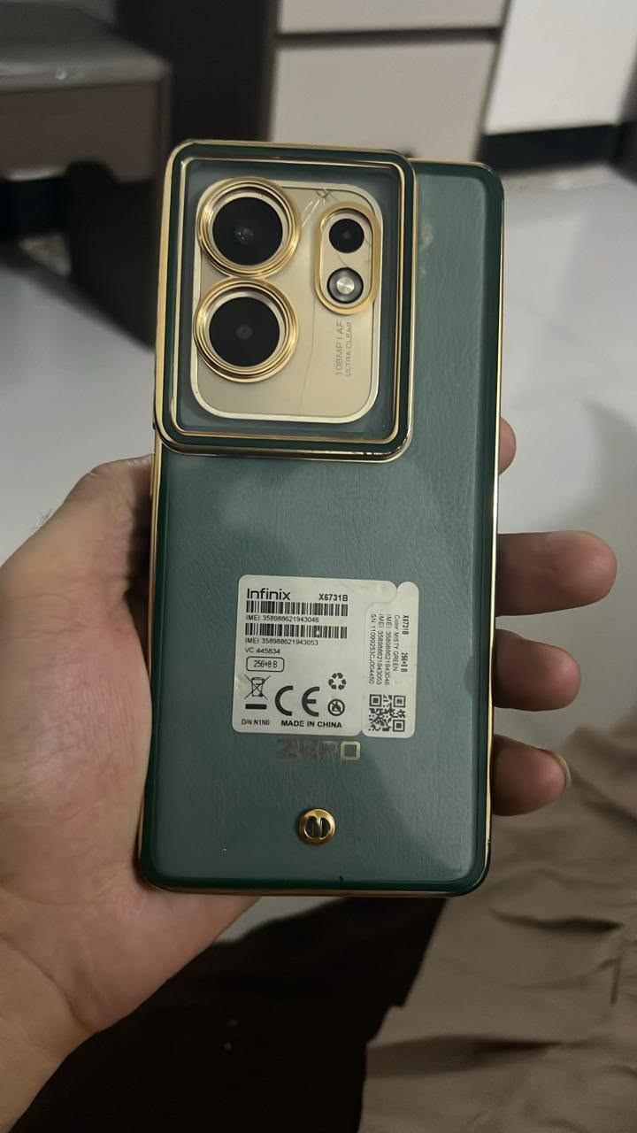 زيرو 30 جهاز نضيف حيل ما بدل بي اي شيء بي بس ضربه هاي و ما ماثره ع اي شيء السعر220 وبي مجال مكاني بغداد *********** واتساب
