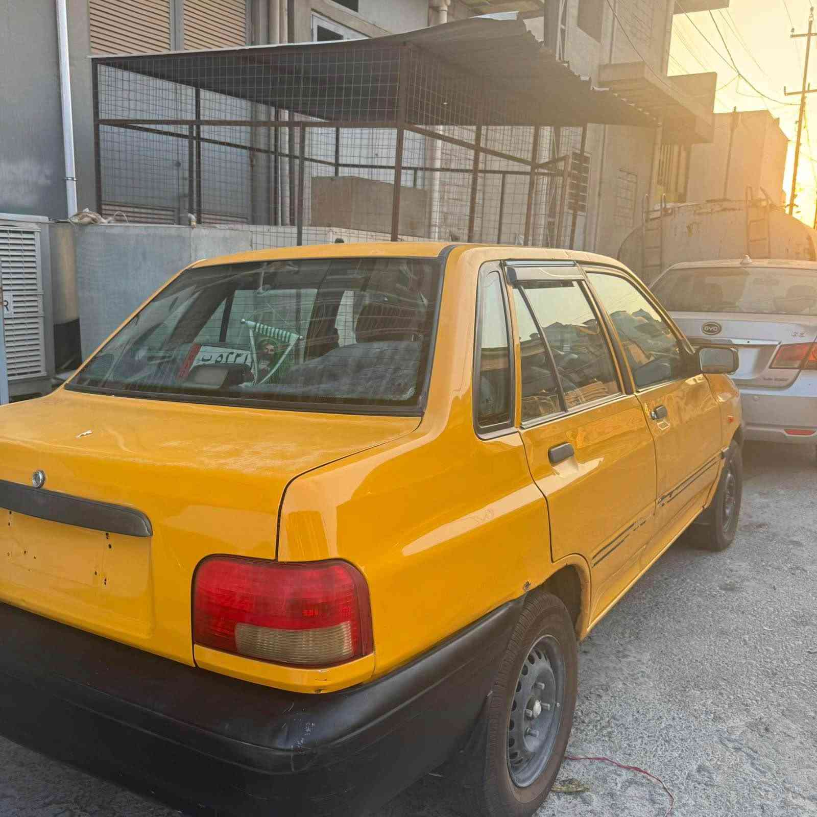 سایبه للبيع موديل ١٢ 
سعر ٢٦ورقه 
سنويه منتهيه 
سياره محرك وكير كفاله  
سياره جاهزه من كلشي
 عنوان كركوك
*********** بغداد, العراق
