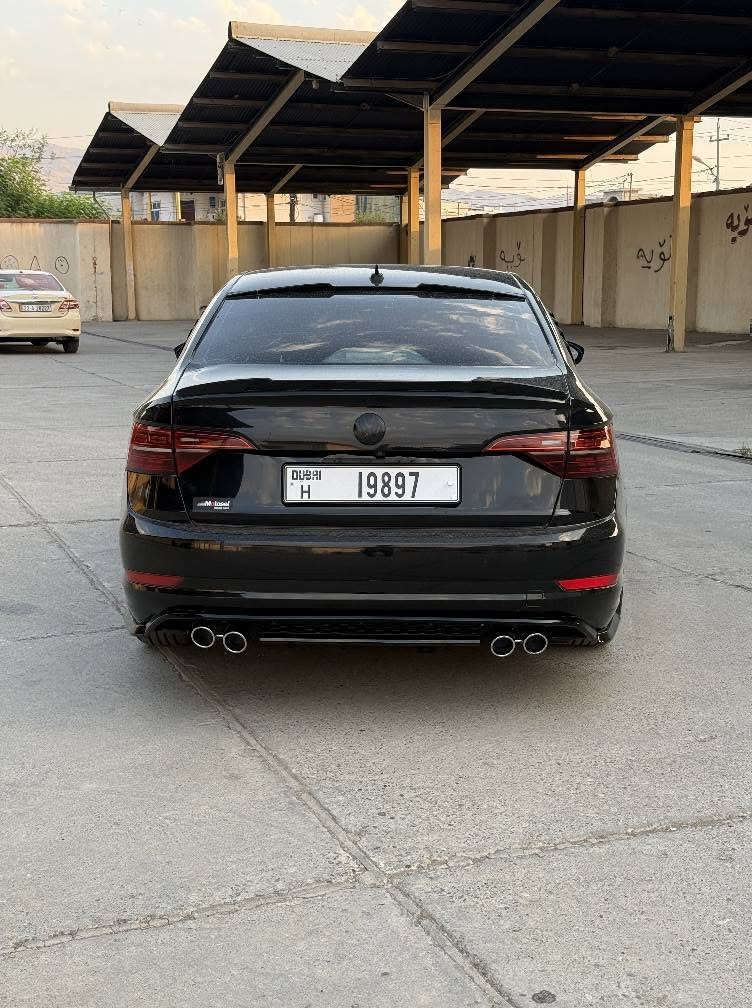 جیتا مۆدیل 2020 کامل سپۆرت لێزەری دوبەی
مەکینە 14ی تۆڕبۆی تۆماتیک کۆد و بارکۆت
85مایل ڕۆیشتوە گێڕومەکینەو تۆڕبۆو کامل بەشەرت
ڕادێتەی بیلادی و حەماوەی بەشەرت
مواسەفات S
برێک بەسمە
ئەو تۆهۆڵد
ئیکۆ
ئەوتۆ ستۆپ
شاشە گەورەو کامیرە
کوشین هیتەر
تەعدیل سورعەو ڤۆلیۆم
چوارتایەو ویلی لۆکی BBSی لەسەرە
تەبرید بەشەرت بێ تەقەو ڕەقە لەحیەو باڵو دیفۆزەری سپۆرت ودۆسەی بۆبەستراوە لایت لیدو بەگلایت لید سەیارەکە سەقف و کەڤەری بەشەرت بێ دەعم و لێدراو هەموو شتی لۆک نەبو نەتەوێ گۆڕینەوەش دەکەین بەشتێ بەدڵمان بێ سوپاس..
***********
*********** كويسينجاك, أربيل
