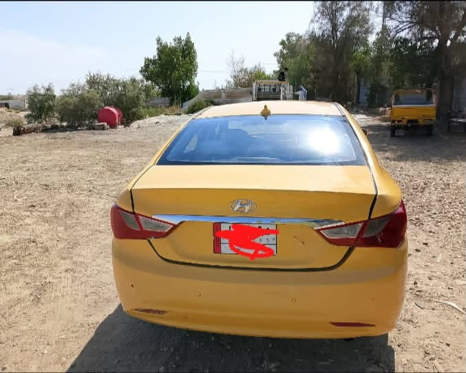 سوناتا 12 سياره جاهزه مكينه كير حداده 
مكفوله عدا ضربه بالجنطه  
السعر 70 وبيها مجال
***********
