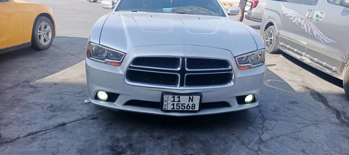 السلام عليكم
للبيع /#السعر 135وبيها مجال بسيط
جارجر موديل2012 رقم بغداد 
قطعتين صبغ والباقي مكفول
1- مكينه 3600 جديده كير طيارة (ماوس) 
2- منظومة تبريد جديدة+منظومة بانزين جديدة

3-منظومة زنون عالي ناصي + شاشة كبيرة كامره خلفيه 
5-تشغيل عن بعد
سيارة جاهزة استخدام شخصي اني مااشتغل بيها 
السر 135وبيها مجال بسيط مكاني ذي قار الغراف ***********
