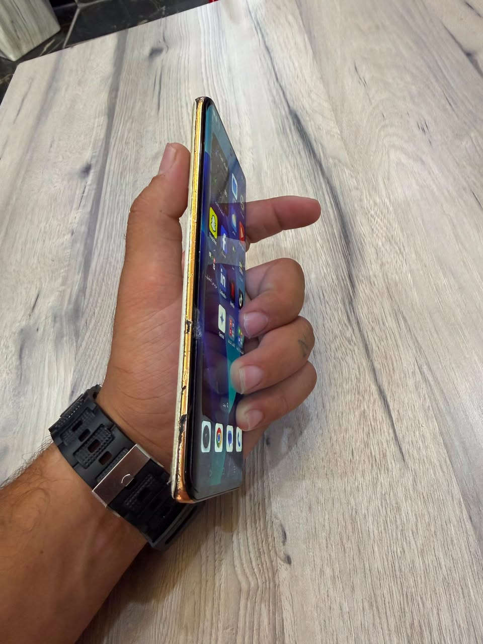 سلام عليكم ريدمي ١١برو   جهاز بلادي بس عندك لمس بي كسر ذاكره ٢٥٦رام ١٢جهاز كل عيب مابي كلشي بي شغال سعر ١٥٠بي مجال حك جيه مو شراي لا تعبني ***********
