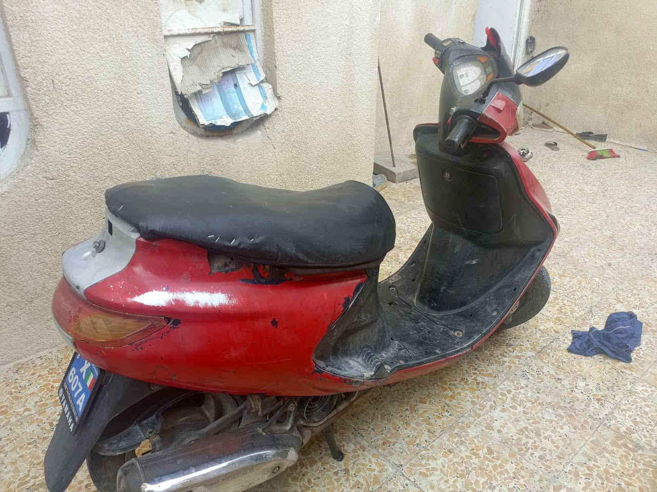 للبيع
فراشة فحل كهربائيات شغالة بس تشحن الباتري 

الدراجة كلشي ما عوزها بس تاير خلفي بي فتيله 

السعر 250 وبيها مجال مكاني بصرة ام النعاج

***********
