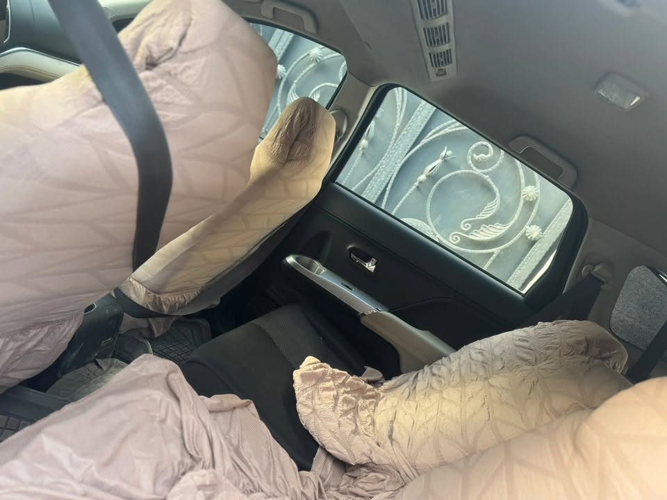 السلام عليكم للبيع تويوتا راش موديل 2019 رقم بغدادانكليزي سنوية باسمي وارد خليجي سيارة جاهزة بدون نقص بيه جامل امامي صبغ وشوية من البنيد بدون دواخل 
السعر 128 
الديوانية 
***********
