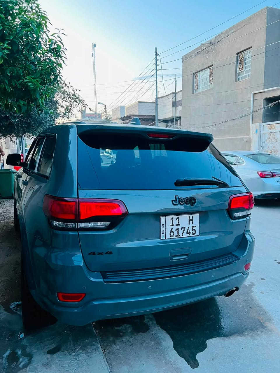 للبيع جيب وارد امريكي ضرر بنيد والتكمه مال السايق بيها صبغ فقط تكدر تكول قطعتين صبغ موديل ٢٠٢٠ مواصفات بلاك توب نص فول رقم بغداد باسمي مكينه ٣٦٠٠ ماشيه ٦٠ مكاني بابل السعر ٢٠٠ للاستفسار الاتصال ***********
