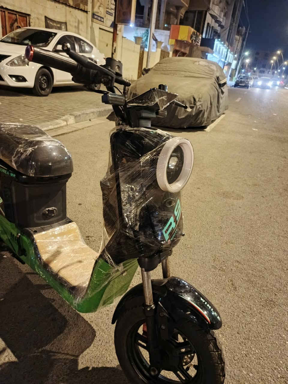 دراجه R9 بدون بطاريات جديده بالجيس السعر ١٥٠وبيها مجال قليل العنوان بصرة قبله   *********** واتساب
