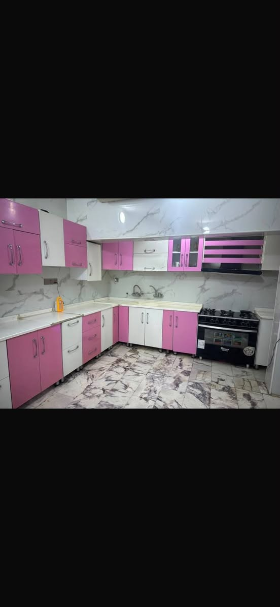 مكلفه بالنشر كاونتر
نظيف 6 امتار
خشب ب 600 وبي مجال
***********
