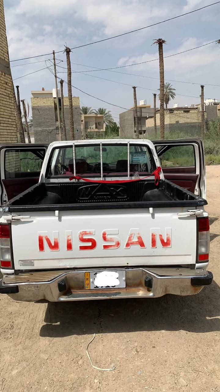 سلام عليكم نيسان شبوط ٢٠٠٧ سعودي.  بسمي رقم بغداد سنويه مجدده  السعر ٩٥وبيها مجال قليل 
للستفسار *********** مكاني كربلاء
