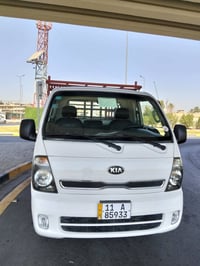 كيا فحل موديل 2015 رقمها بغداد انكليزي شرط التحويل  مكينه 4000 جديده ل...