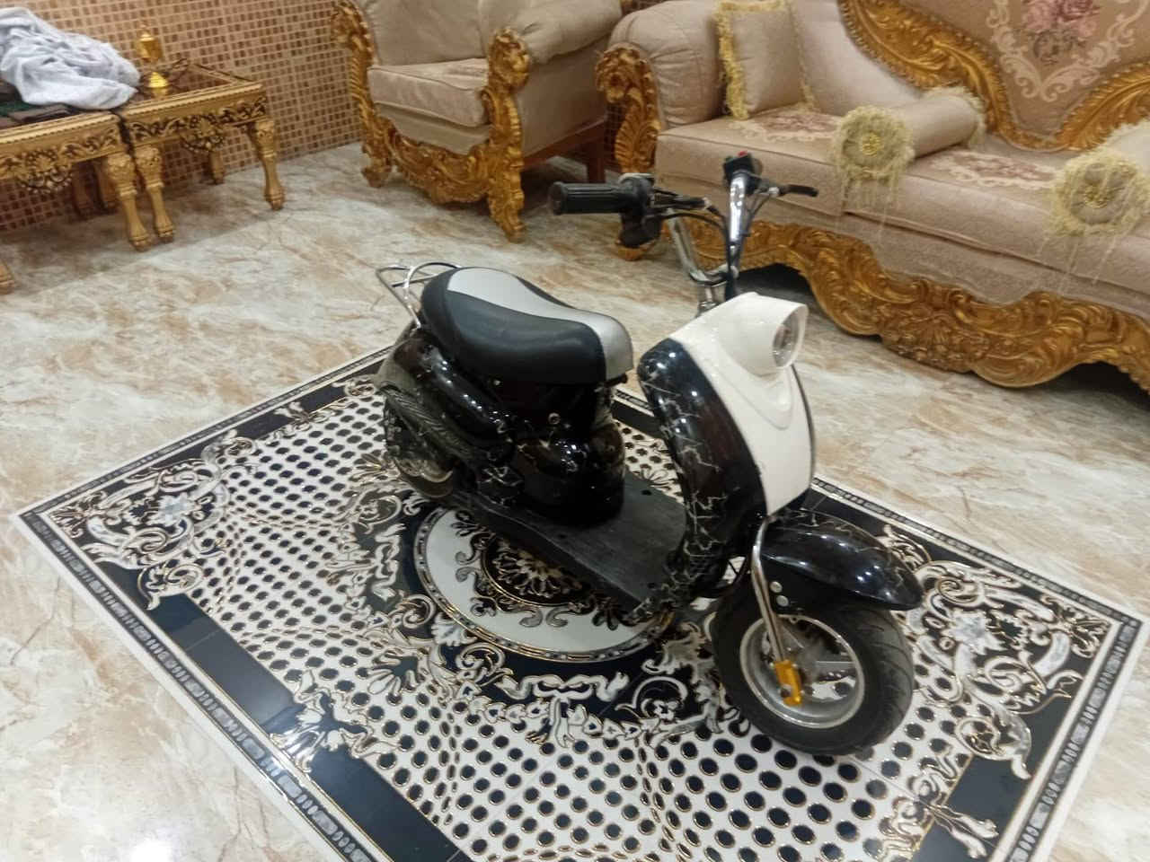 السلام عليكم دراجه شحن مال اطفال للبيع بطاريات جدد 2  وهيه جديدة مستخدمة قليل السعر 200 مكاني بعقوبة التحرير اتصال  *********** فقط واتساب......

