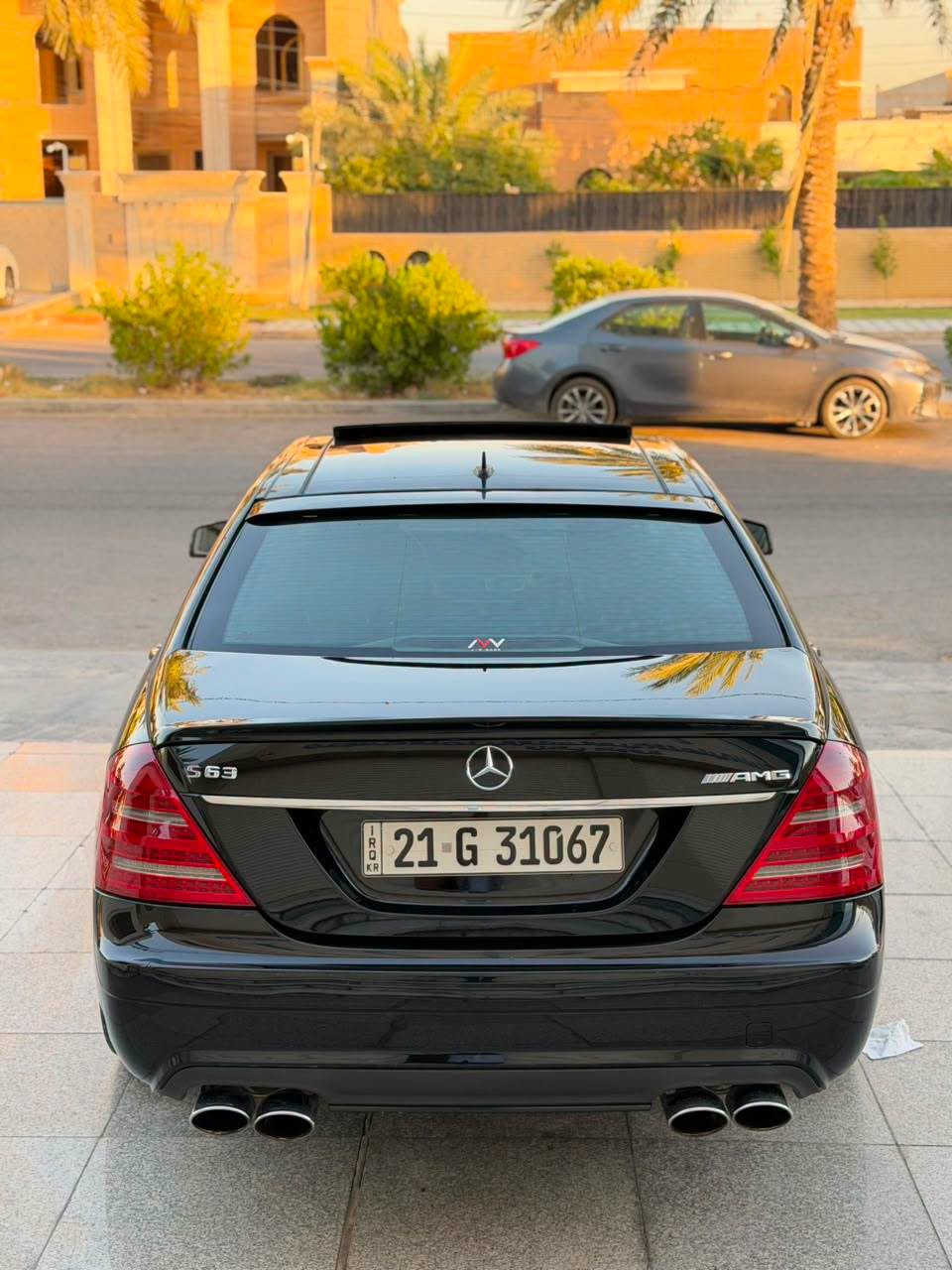 2007 S63 AMG أصل 
 مكفولة من الضربة والصبغ وبارد وشخوط   ، ماشية 96 ألف كيلو حقيقي ،  محرك 550 
السياره جديده او احلى من الصور بهواي
بوب شفط كشنات تدفئه تبريد امامي وخلفي كشن منفصل 
سياره صفر مسج ما بيها اي عطل كلشي نضيفه مال جناي 
جگات هايدروليك ، بانوراما ، بردات جانبية وخلفية  ناظور ليلي 
*********** 
مكاني بغداد السيديه
