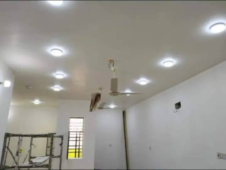 كهربائي متفرق كوت ***********
