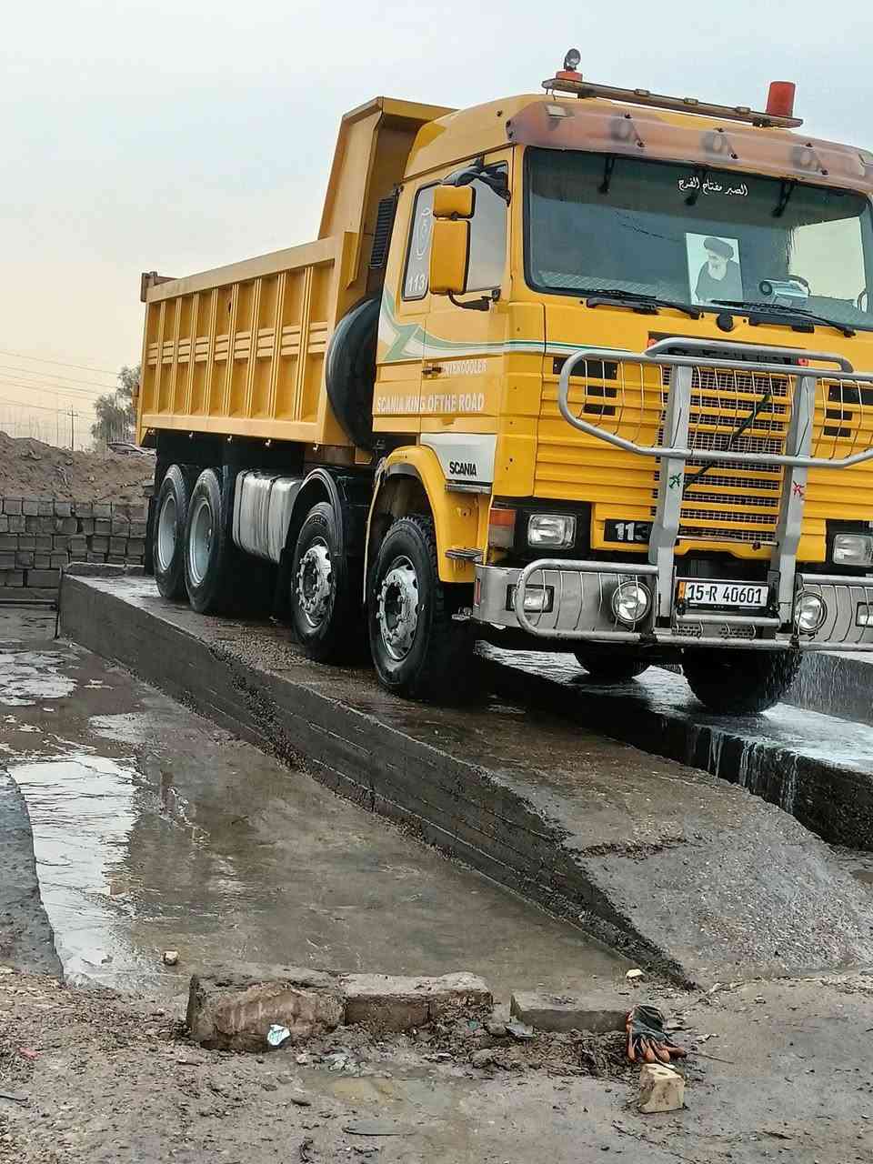 سلام عليكم للبيع سكانيه
مكينه ١٢/٥ مجفته لاصرف ولا بخار
تخم تاير مابيهه نقص برقي من يدك للعمل 
باقي الستفسار اتصل على الرقم 
*********** بغداد تقاطع النهروان
