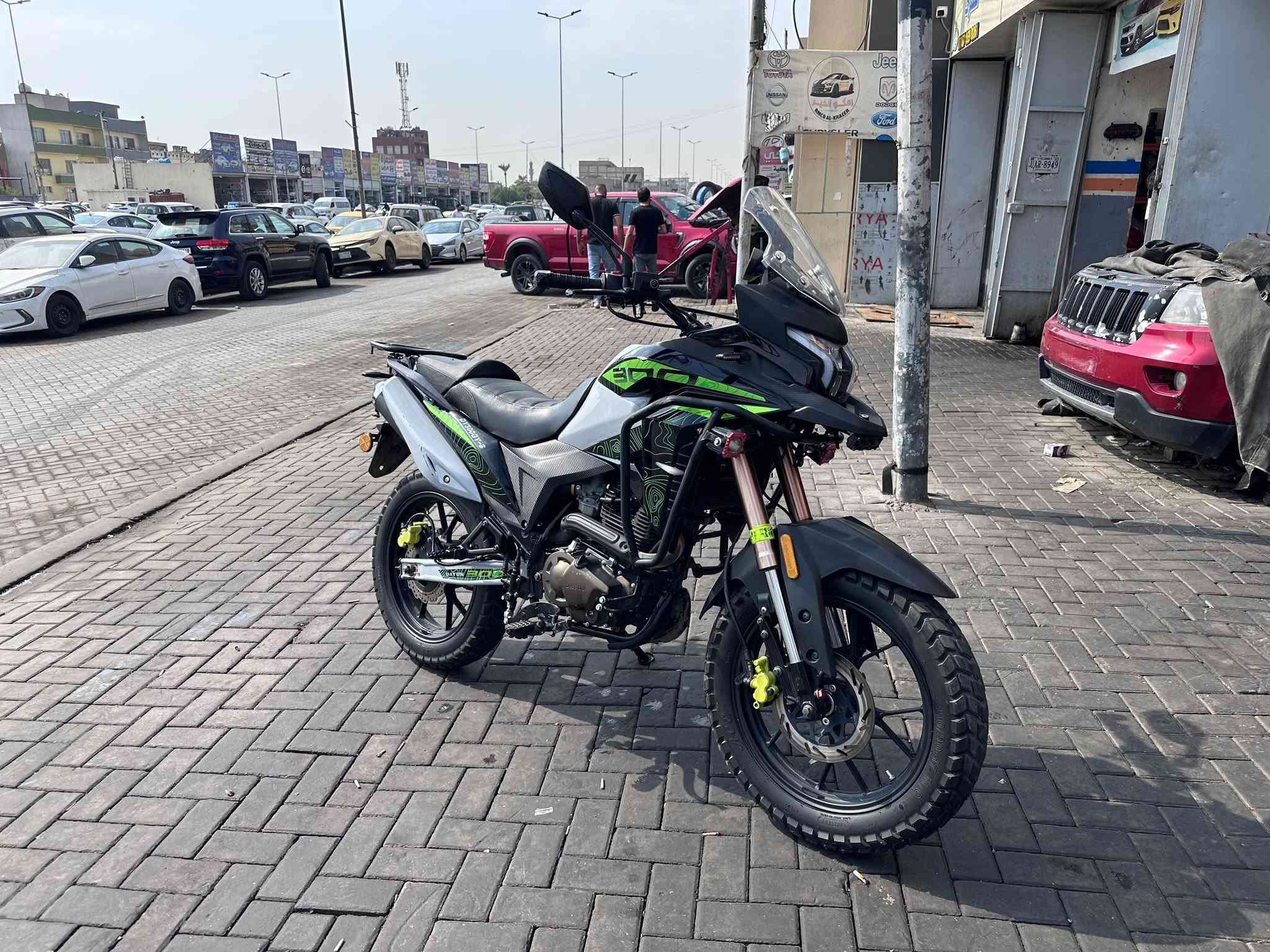 دفنجر • ٣٠٠ • ٢٠٢٥