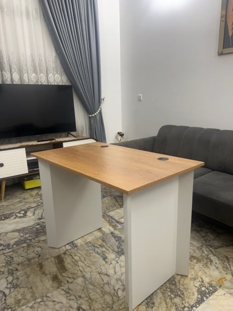 بان كاي للبيع طاوله دراسه انتاج تركي السعر 120 الف
وين موقعك حتى أضيفه بالإعلان؟: 
حي الجامعه 
الطاولة جديدة لو مستخدمة؟ وإذا مستخدمة شكد مدة الاستخدام؟: 
جديدة 
بيها أي خدوش أو ملاحظات لازم تنذكر للمشتري؟: 
لاا ما بيها
السعر 120 ألف نهائي لو قابل للتفاوض؟: 
غير قابل للتفاوض

