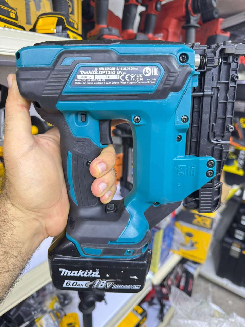 سلام عليكم اخوان
متوفر ماكيتا Makita اصلي 
الشراي ايراسلني اخوان 
توصيل متوفر 
*********** واتساب
