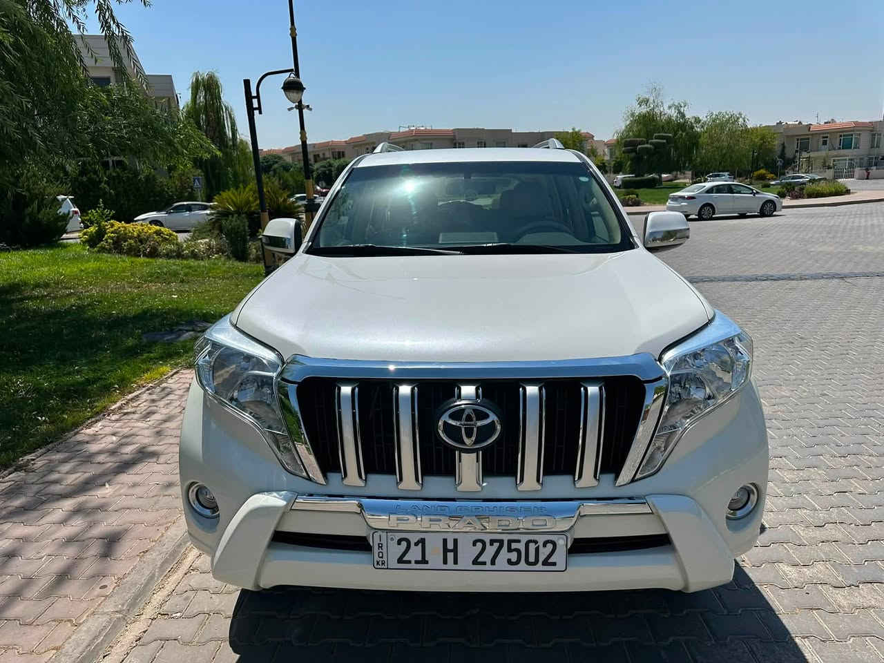 تويوتا برادوو ٦ سلندر موديل ٢٠١٦
مواصفات TX.L
بدون صبخ و بدون تبديل و حادث و ماشيه ٩٧ كم و سياره جاهز و نضيف و مابي نقص و مواصفات به صمه و ثلاجه و شاشه جبير و لايت ليد و  ٦ سلندر و مه كينه مامفتوح بشرت و گير مامفتوح و تيارات دنلوب و صدر امامي و خلفي جديد و سنويه جديد حتئ ٢٠٣١ و هزه جديد و سياره بسمي تحويل او وكاله يوم ثاني موجود 

سعر ٢٩٥$ مجال
***********
