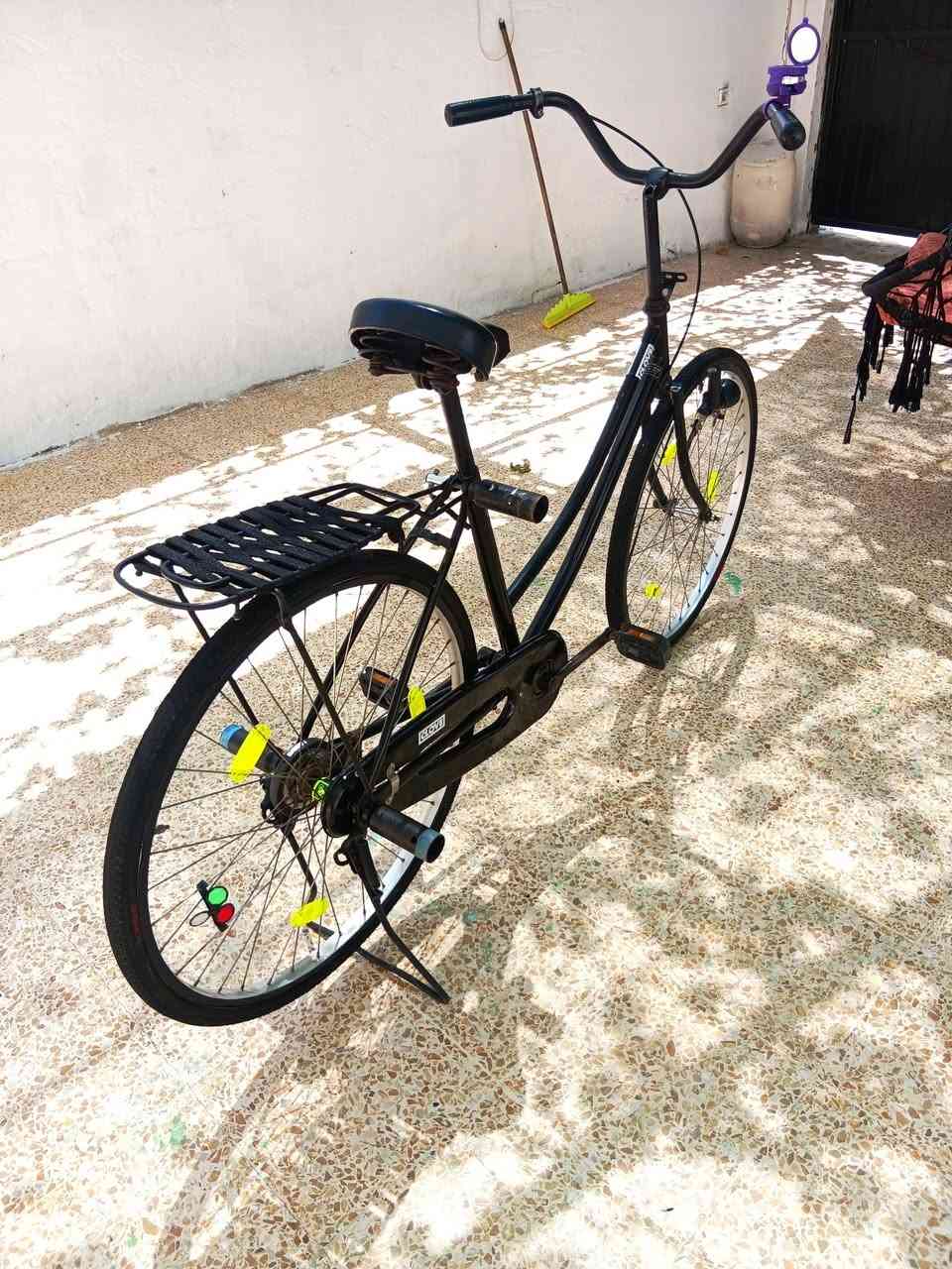 باسكل للبيع كلوف شرط كبل ثلاث ايام نزلته من الحاويه مديل 2019 سعر 110 وبي مجال شي قليل مكاني حي سومر رقمي ***********

