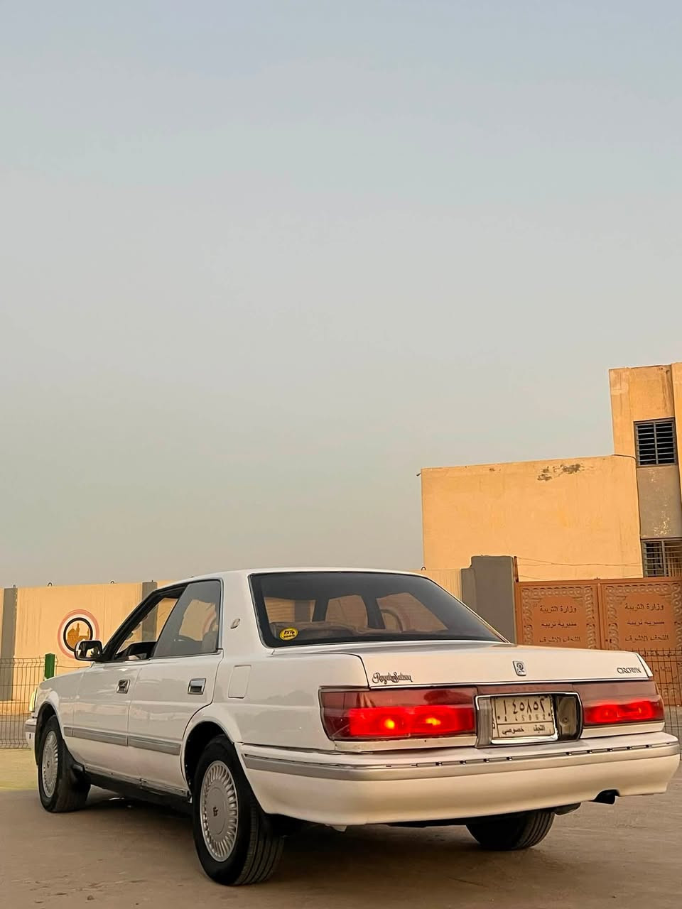 السلام عليكم 
سياره هارتوب مديل سنويه ساقطه قبل سنه  1991 
 مصبوغه عام   تبريد عاطل بيه كفر مبدل 
وبيه ضربه بل جوملغ الخلفي 
سياره حلو  عايزه فقط كهربائيات 
السعر 36 بيه مجال 
العنوان كوفه حي كنده
رقم الهاتف ***********
