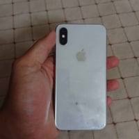 آيفون X • ذاكرة ٦٤ • بطارية ١٠٠