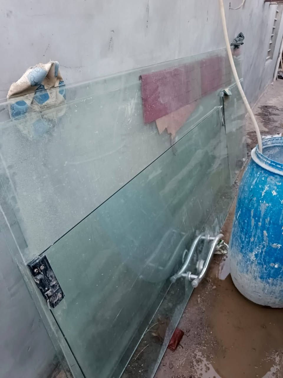 جام خانه ثقيل للبيع بسعر مناسب ما بيه اي نقص مشترا بدون استعمال اخذته جديد بسعر 750 ما ستخدمته رايده 400 وبيه مجال 

العرض 345
الارتفاع 300  

***********
