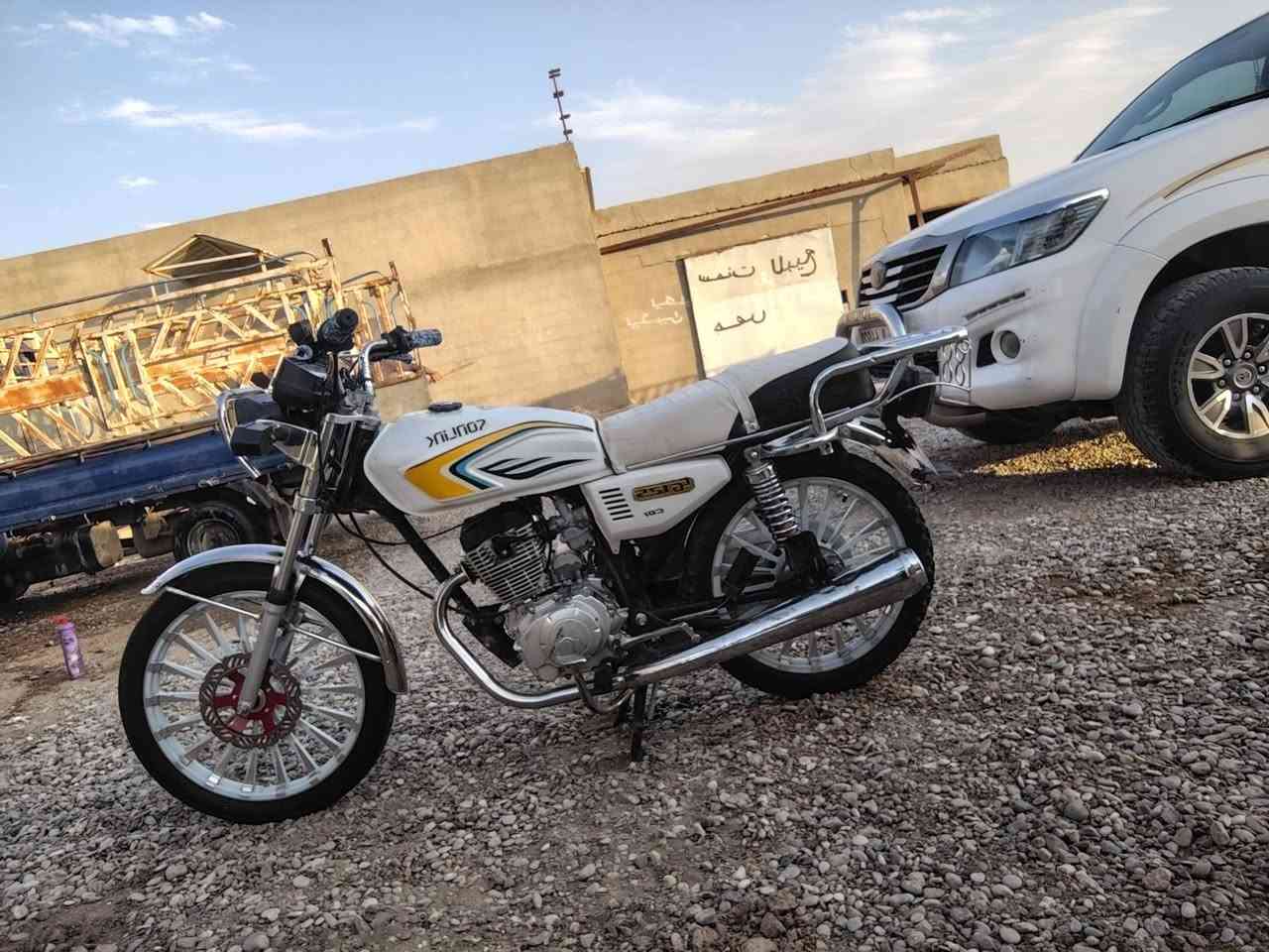 سونيك الأصلي موديل 24محرك 150 لا صرف لا بخار سعر 575بيه مجال للجيه يرهم مراوس ويه 5
25 او 26 ونطي فرق  هاتف ***********
