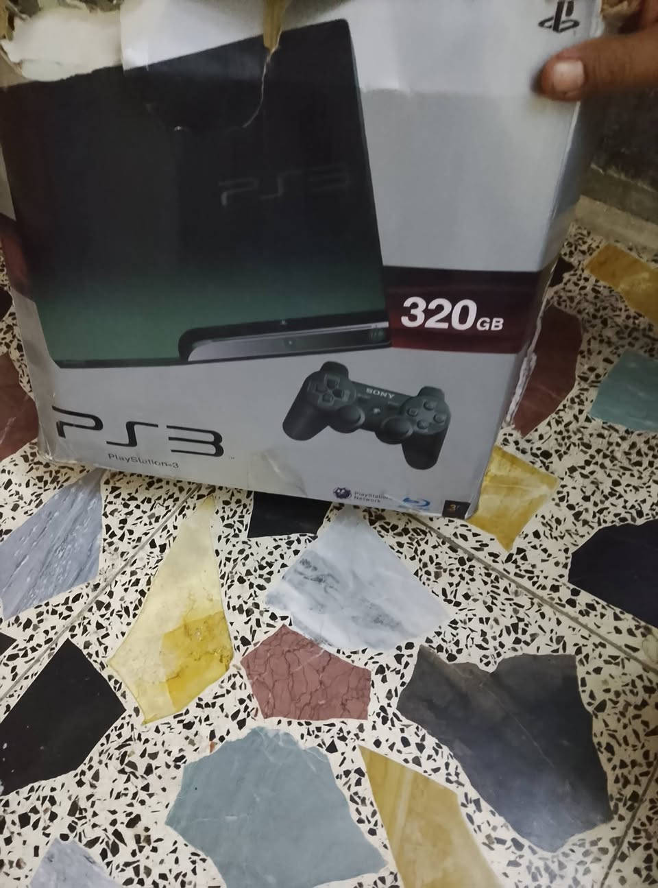 السلام عليكم عندي بلي 3 لبيع نضيف مداخ تصليح كامل ويا هارد 50لعبه وجوستيكات اليريده يراسلني ويدلل أو يتصل على الرقم *********** سعره 125 وبيه مجال بصيط
