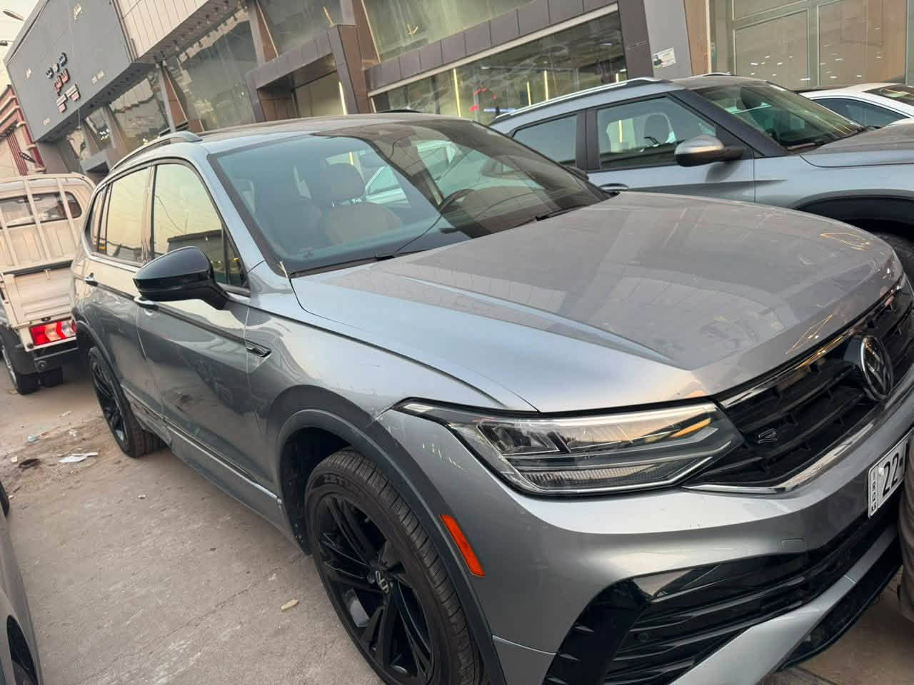 🚗 للبيع | Volkswagen Tiguan SE R-Line 2023 🚗
✨ فولكس فاجن تيكواين SE R-Line

📅 موديل: 2023

🌍 وارد أمريكي

📄 مرقم أربيل

🛣️ العداد     48 الف  كيلو 

مكان السيارة اربيل

⚙️ المواصفات:

🔹 محرك 2.0 لتر تيربو – 4 سلندر

🔹 دفع رباعي (4WD)

🔹 كير أوتوماتيك 8 سرعات

🔹 5 أنظمة قيادة

🔹 سقف بانوراما

🔹 كيج ديجيتال

🔹 تشغيل عن بعد + تشغيل بصمة

🔹 أوتو ستوب

🔹 سايد بريك إلكتروني

🔹 تحديد مسار

🔹 مثبت سرعة راداري

🔹 رادارات أمامية وخلفية وجانبية

🔹 نظام النقطة العمياء

🔹 كاميرا خلفية

🔹 لايتات LED أمامية وخلفية

🔹 داخلية جلد بيج

🔹 كراسي كهربائية مع تدفئة

🔹 تدفئة مقود

🔹 شاشة وسطية كبيرة

🔹 تحكم كامل بالمقود

🔹 تبريد لمس (بيانو)

🛠️ ملاحظة:

بابين جانبية جهة اليمين مصلحات نفس البوب والسونار مرفق بالصور وصور الحادث 

💰 السعر: 19750 دولار

📞 للاستفسار يرجى التواصل على الخاص أو الاتصال.

***********
