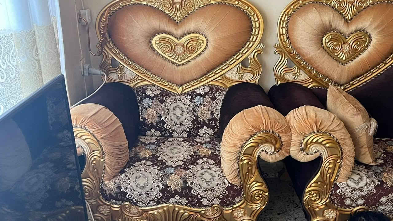تخم رأسي نضافه ١٠٠/١٠٠ للبيع السعر ٥٥٠الف الاستفسار الاتصال على الرقم ***********
