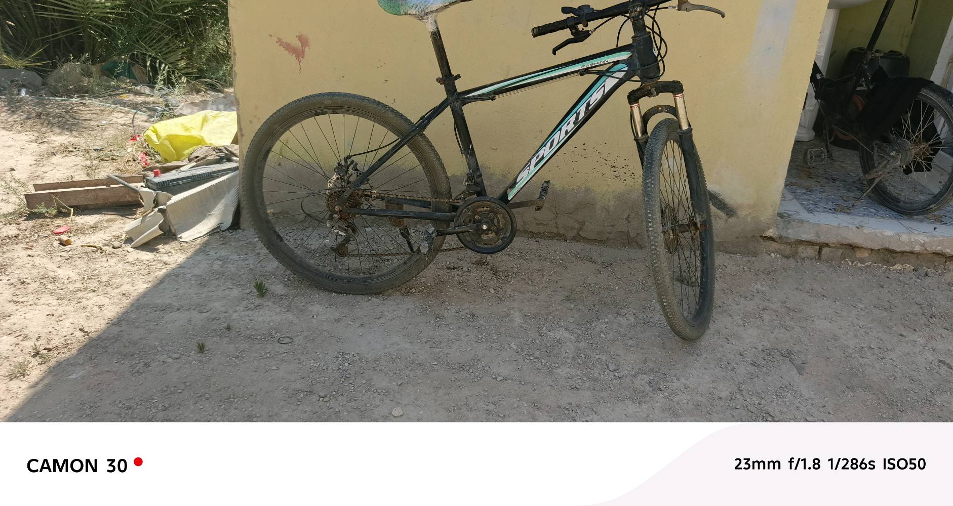 باسكل سباق  سعر 95

العنوان دوانيه
شنو الموديل/المقاس بالضبط مال الباسكل؟ وإذا ممكن تكتب هل هو حجم 26 لو غيره؟: 
26
الباسكل شغال وجاهز للركوب لو يحتاج تصليح أو تبديل بشي مثل الجير/الفرامل/الجنط؟: 
يحتاج تصليح بصيط
بيها أي ملاحظات أو ضرر مو واضح بالصور مثل خدوش، اعوجاج، أو إطار/سلاسل تحتاج تبديل؟: 
لا مابي اي خدوش
السعر 95 نهائي لو قابل للنقاش؟: 
بي مجال
وين مكانك بالضبط بالديوانية حتى أعرف إذا مناسب الاستلام؟: 
عفك